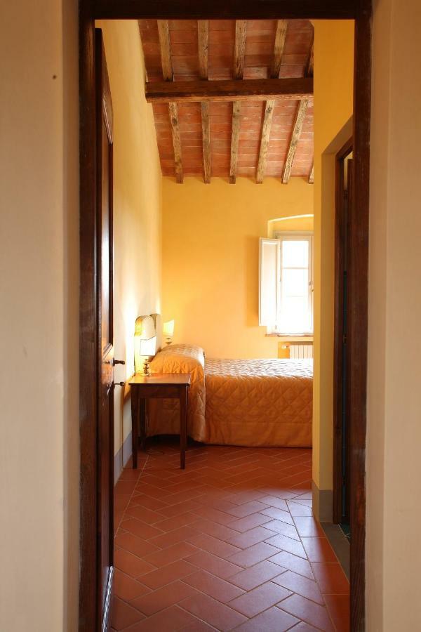 Agriturismo Podere La Casa Palaia Exterior photo