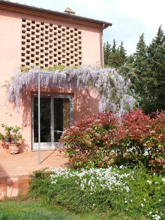 Agriturismo Podere La Casa Palaia Exterior photo